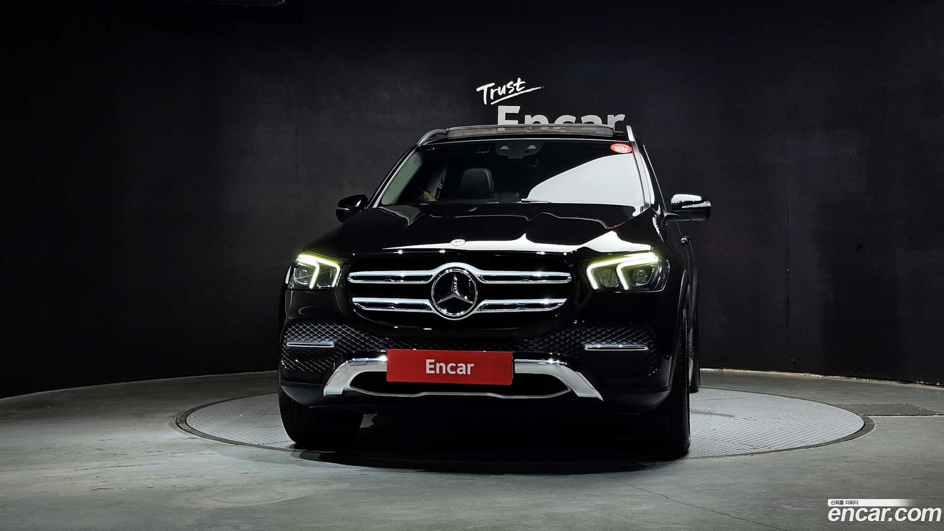 GLE-Class Mercedes-Benz 2021.4-OUTER-003