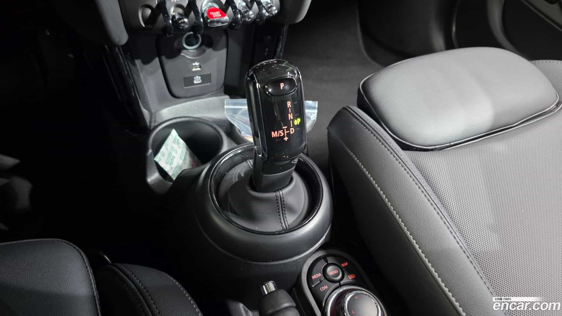 Cooper Mini 2023.4-INNER-009