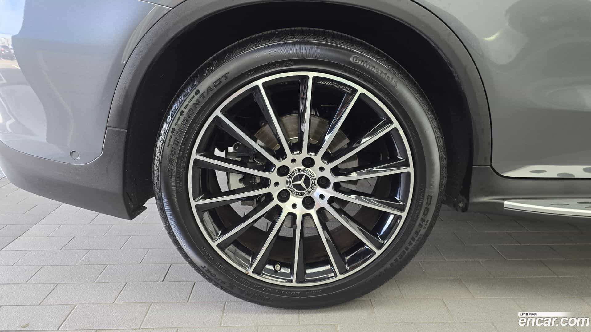 GLC-Class Mercedes-Benz 2019.11-OUTER-005