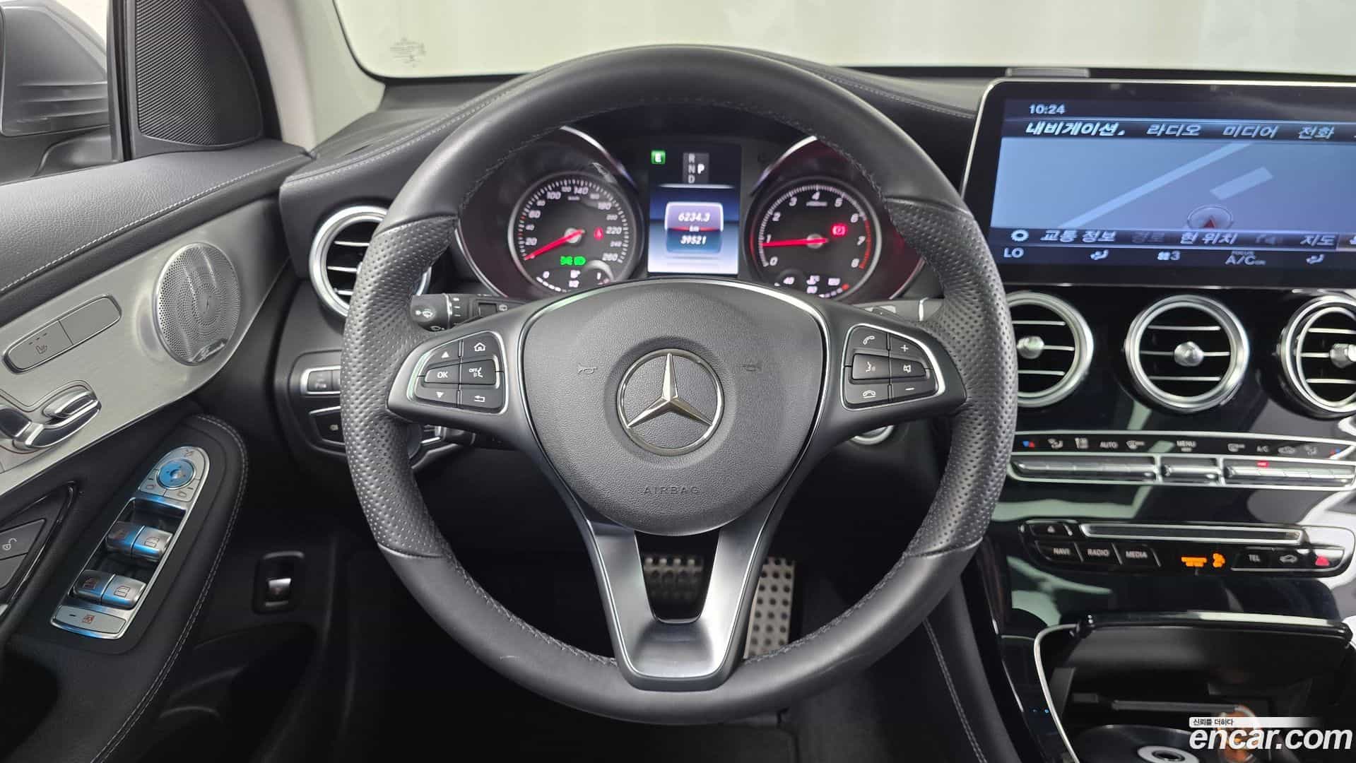 GLC-Class Mercedes-Benz 2019.11-OPTION-016