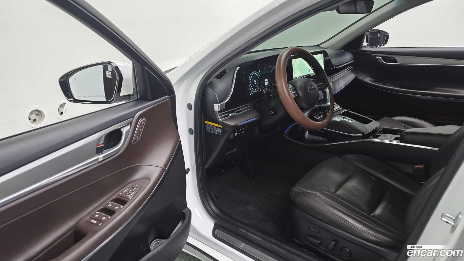 Grandeur Hyundai 2020.4-OPTION-016