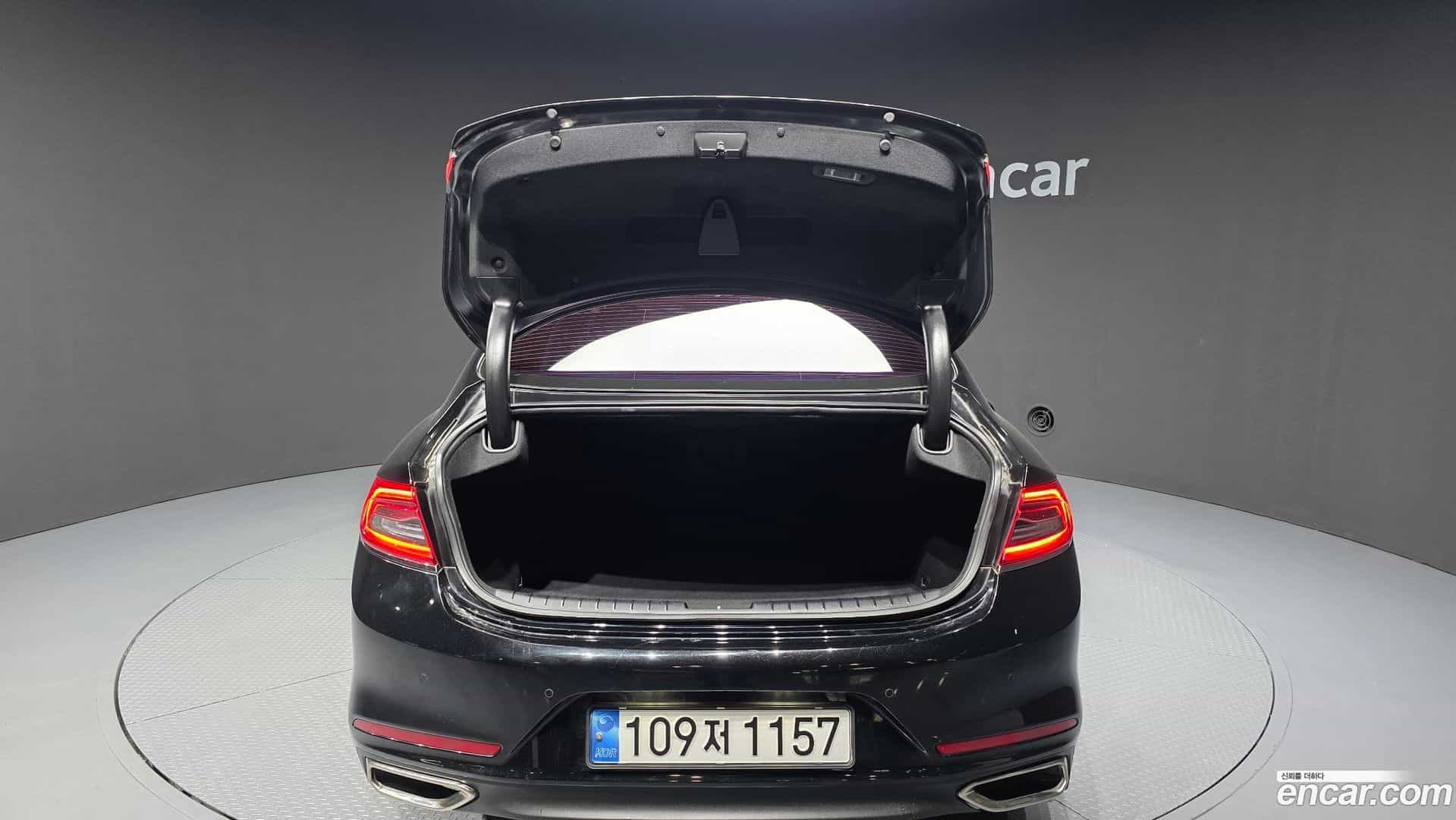 Grandeur Hyundai 2018.3-OPTION-024