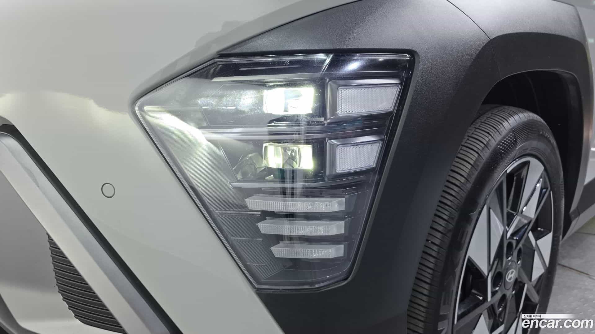 Kona Hyundai 2024.5-OUTER-032
