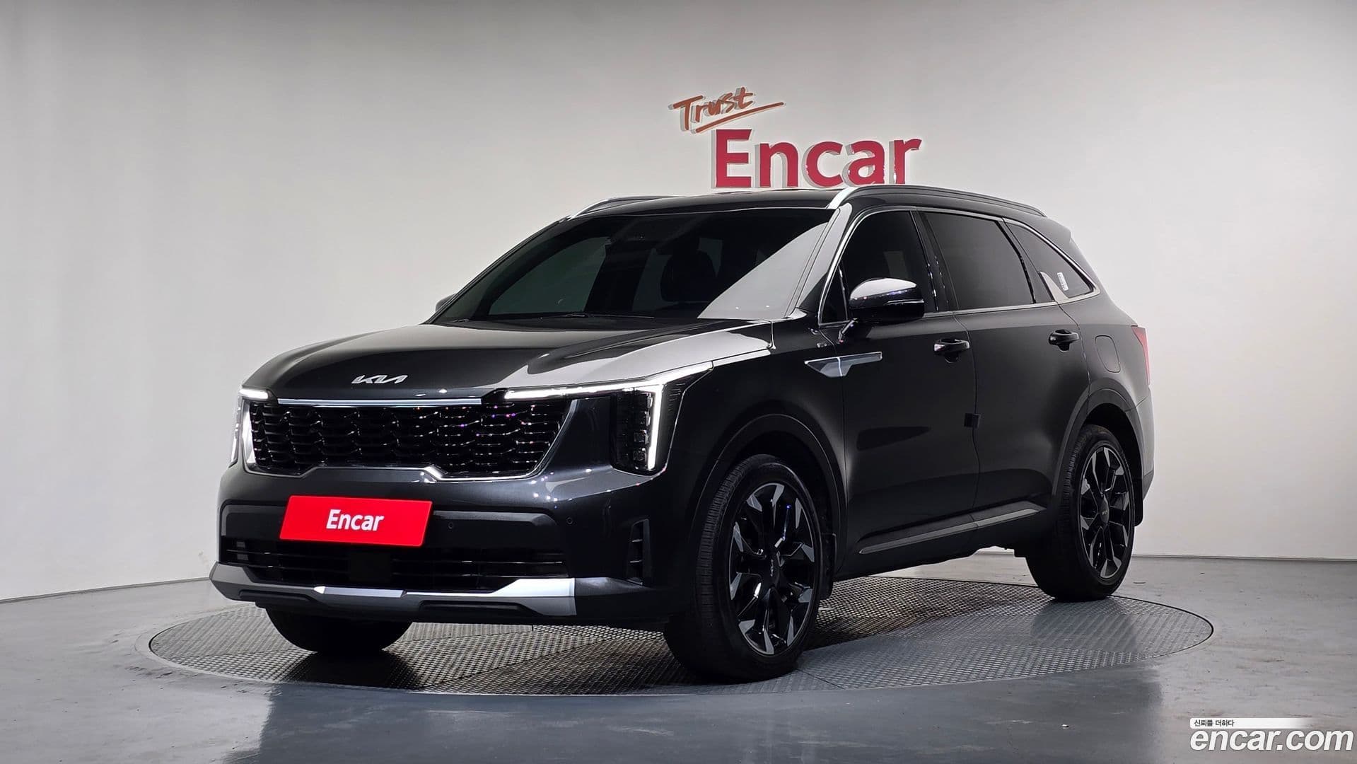 Main__Slider__Photo:Sorento Kia 2023.9-0