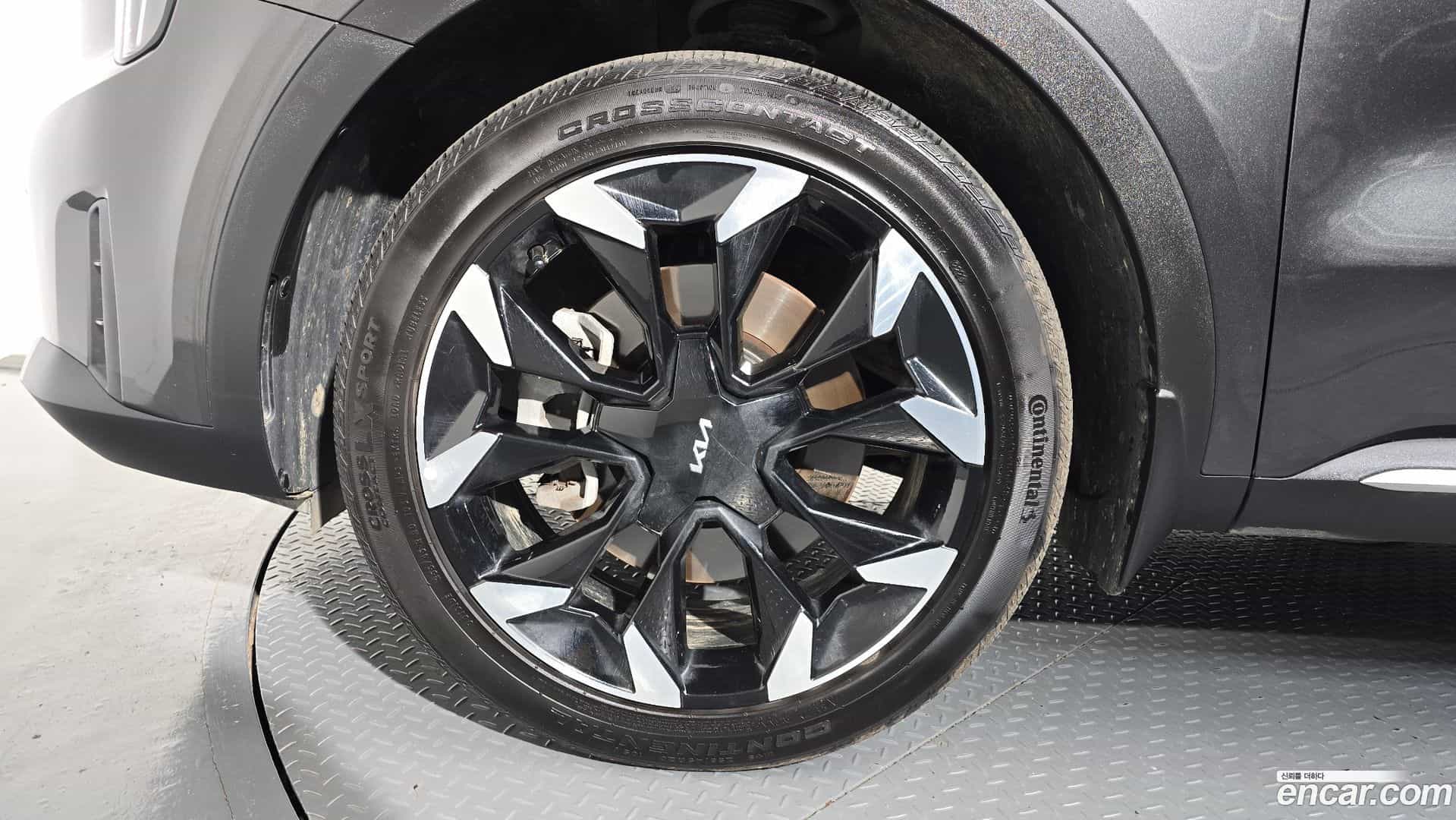 Sorento Kia 2023.9-OUTER-005
