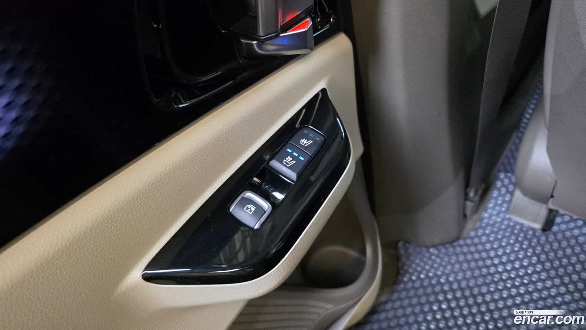 Canival Kia 2022.4-OPTION-023