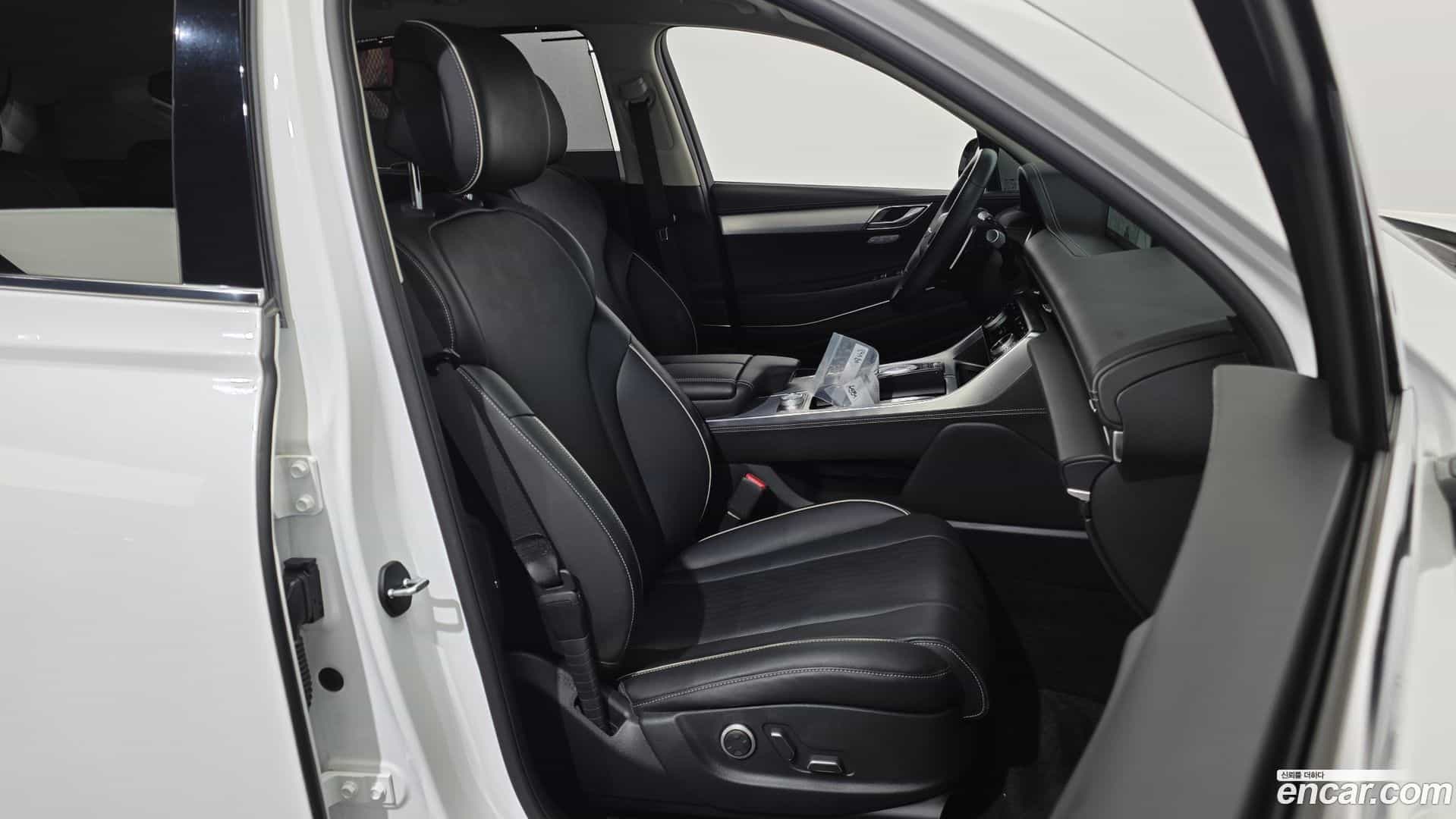 GV80 Genesis 2022.0-INNER-036
