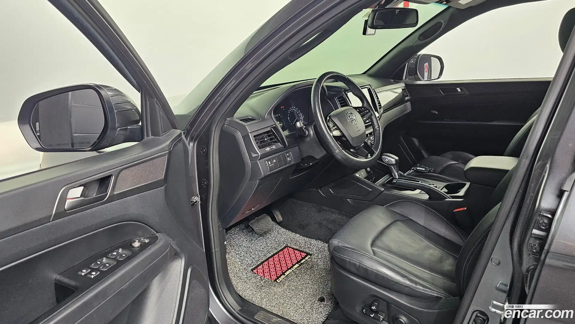 Rexton KG Mobility 2021.5-INNER-010