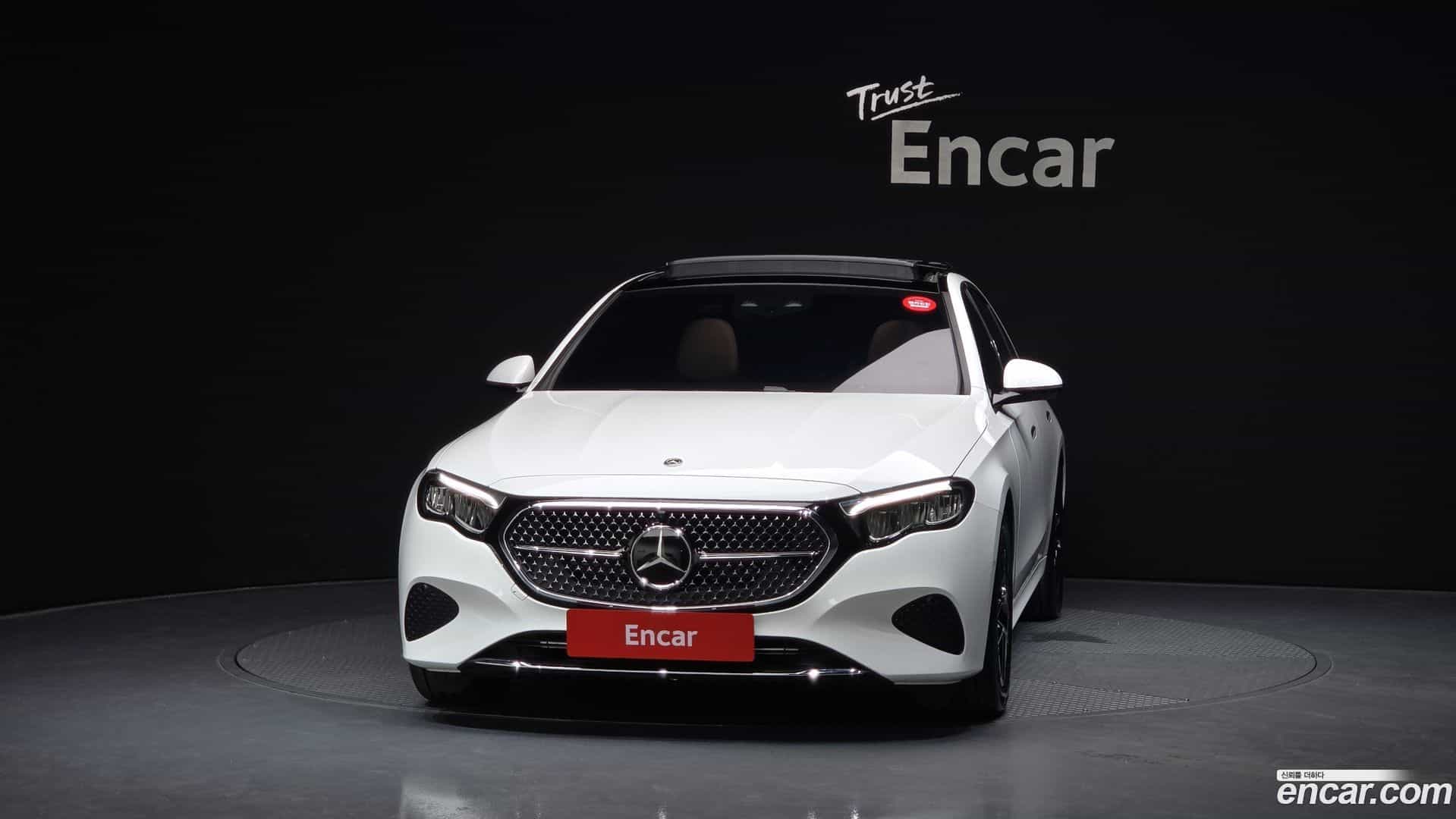 E-Class Mercedes-Benz 2025.5-OUTER-003