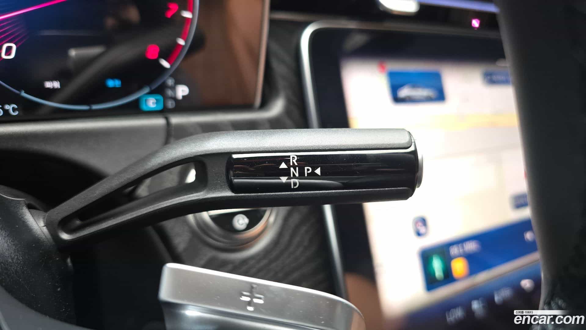 E-Class Mercedes-Benz 2025.5-INNER-009