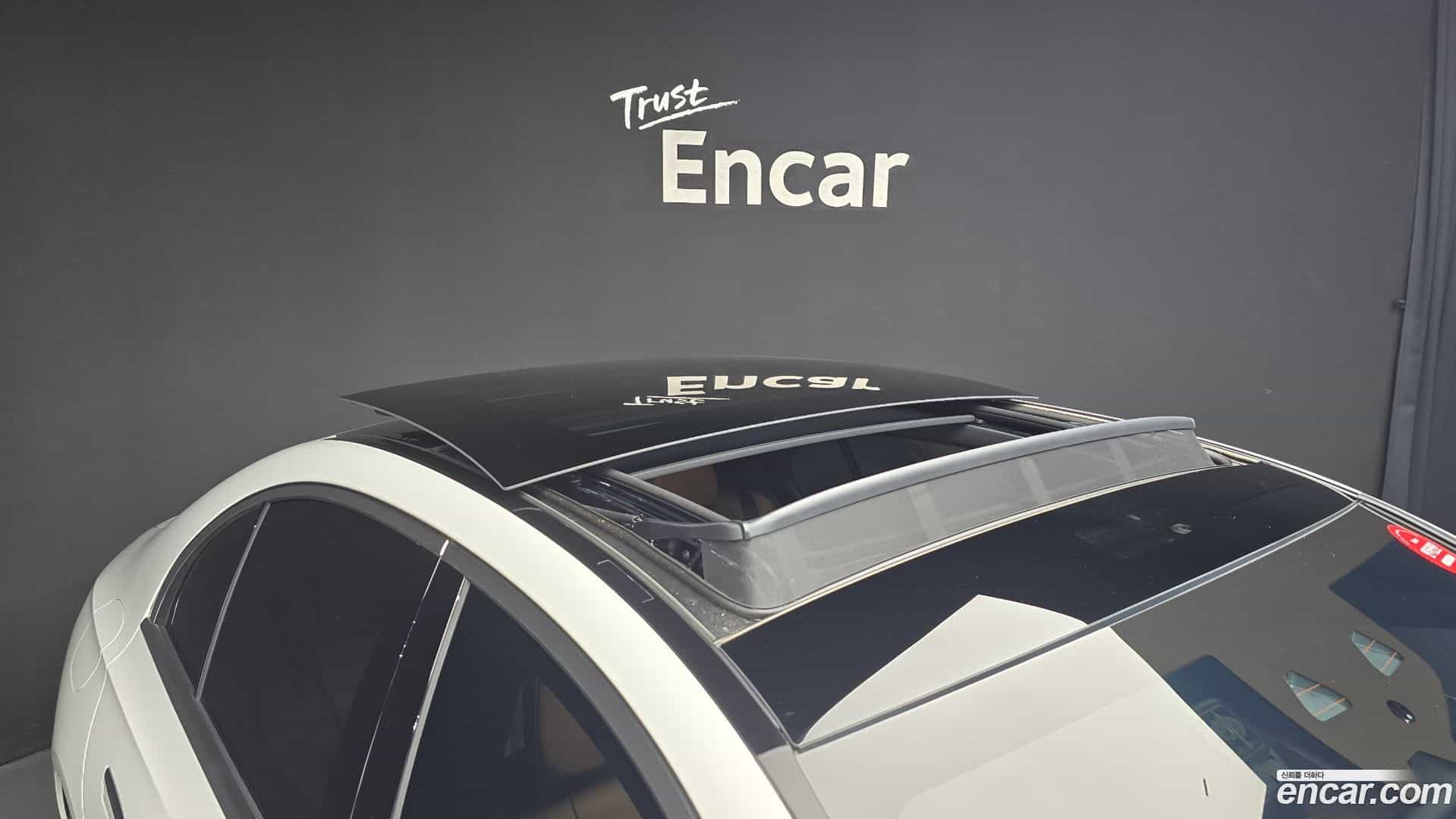 E-Class Mercedes-Benz 2025.5-OPTION-022