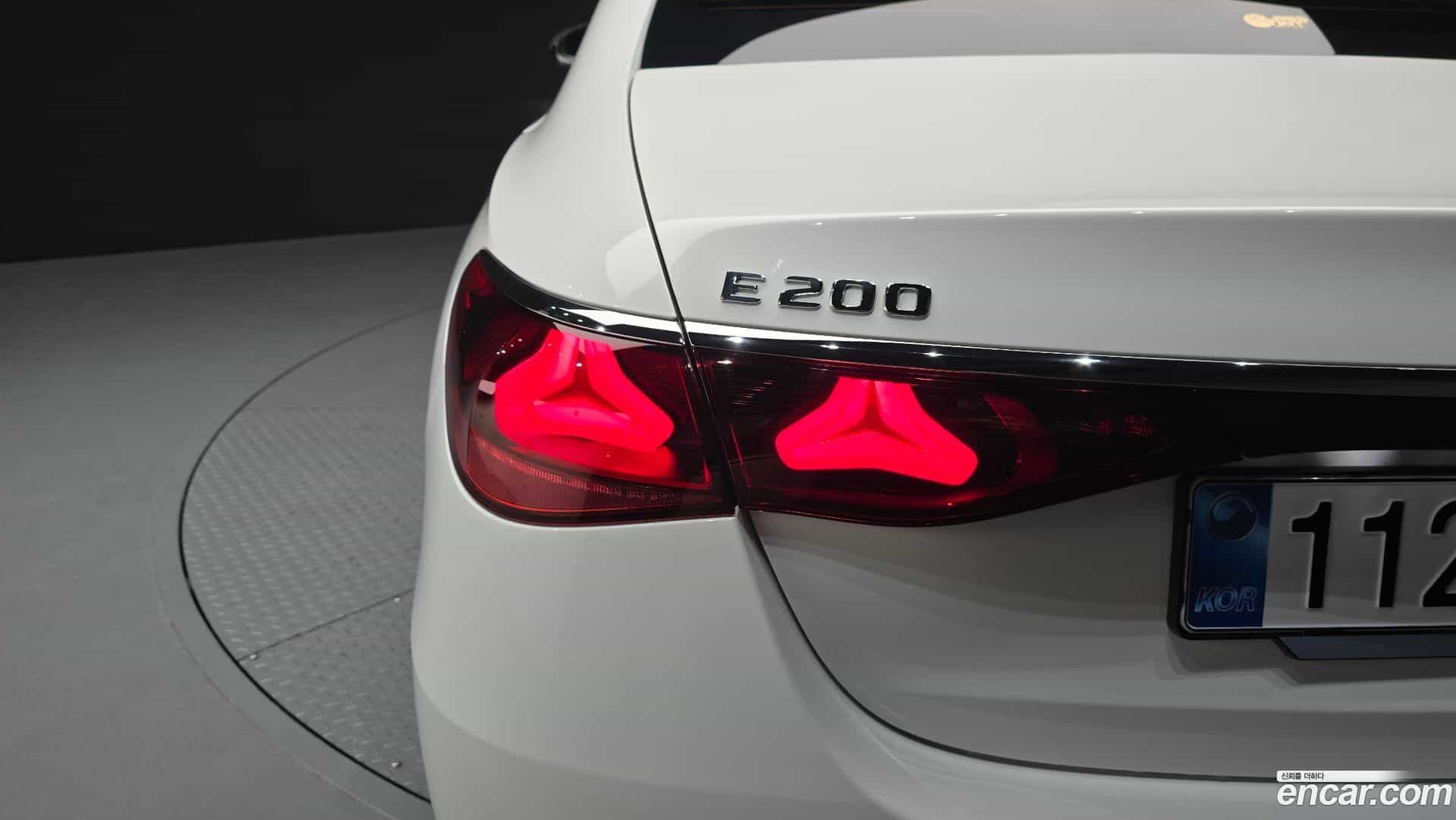 E-Class Mercedes-Benz 2025.5-OUTER-033