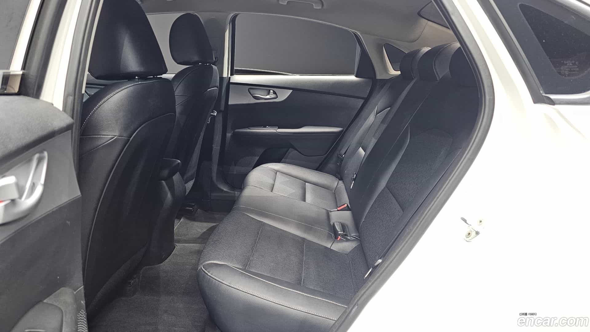 K3 Kia 2022.6-OPTION-016