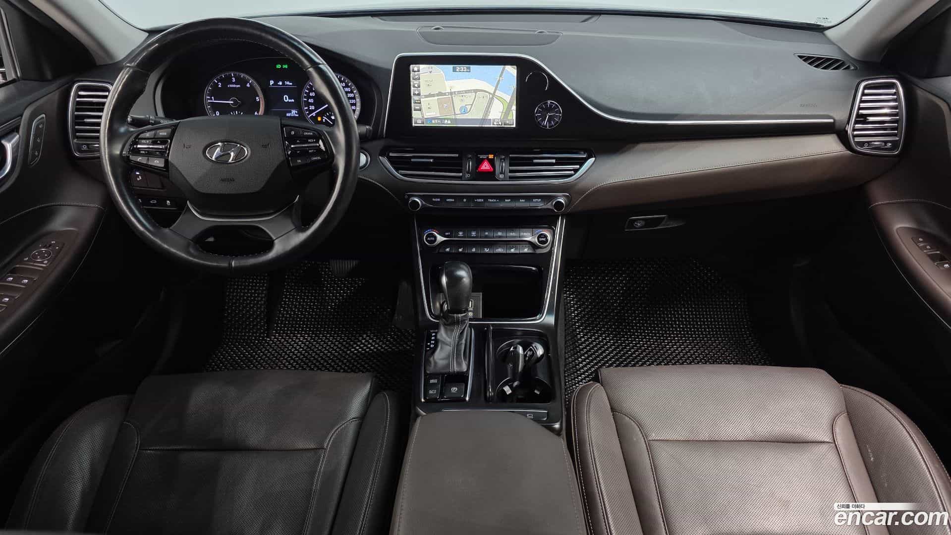 Grandeur Hyundai 2018.1-INNER-007