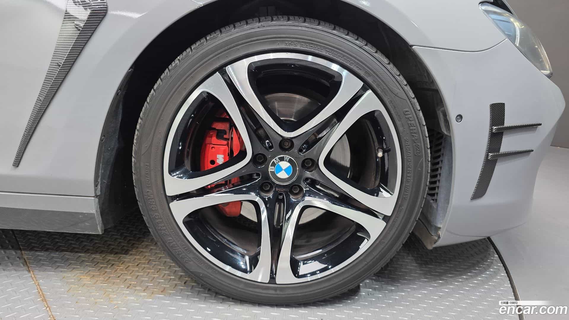 6-Series BMW 2012.9-OUTER-005
