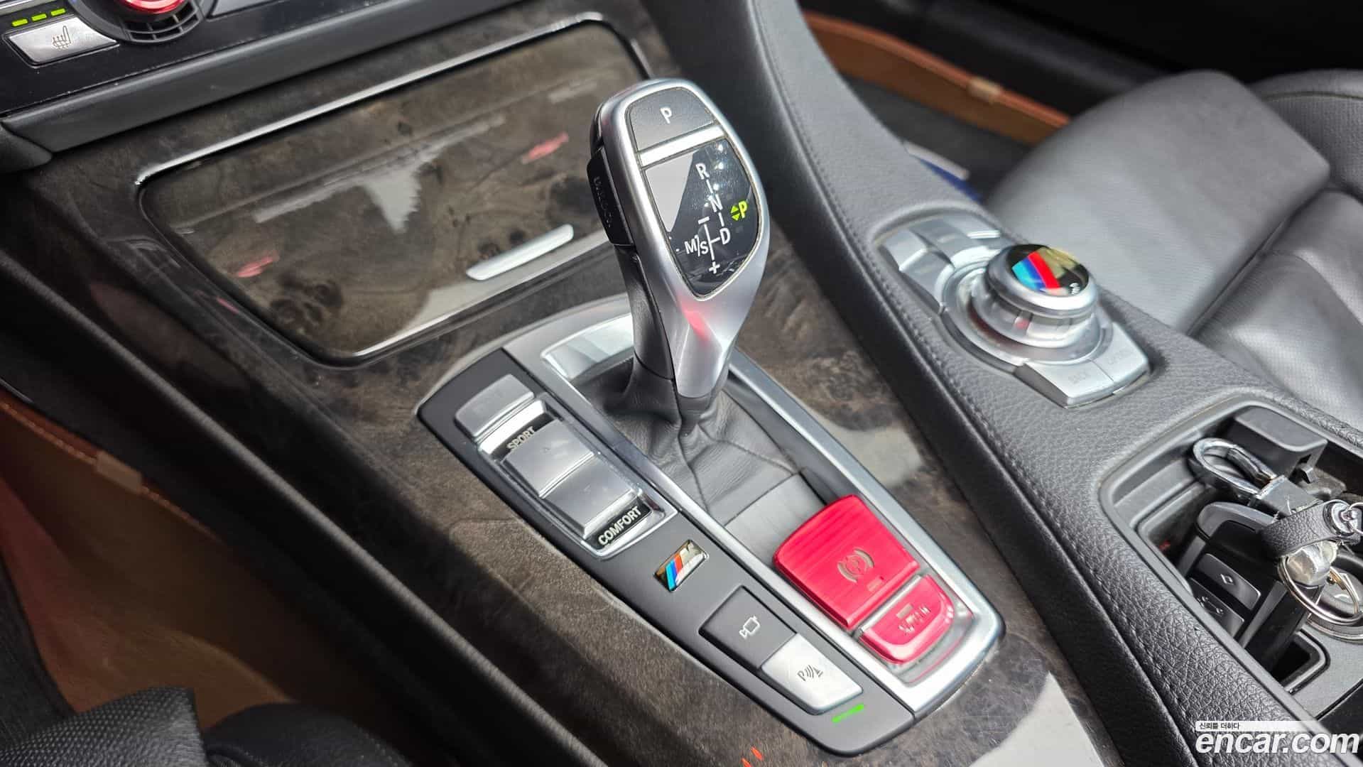 6-Series BMW 2012.9-INNER-009