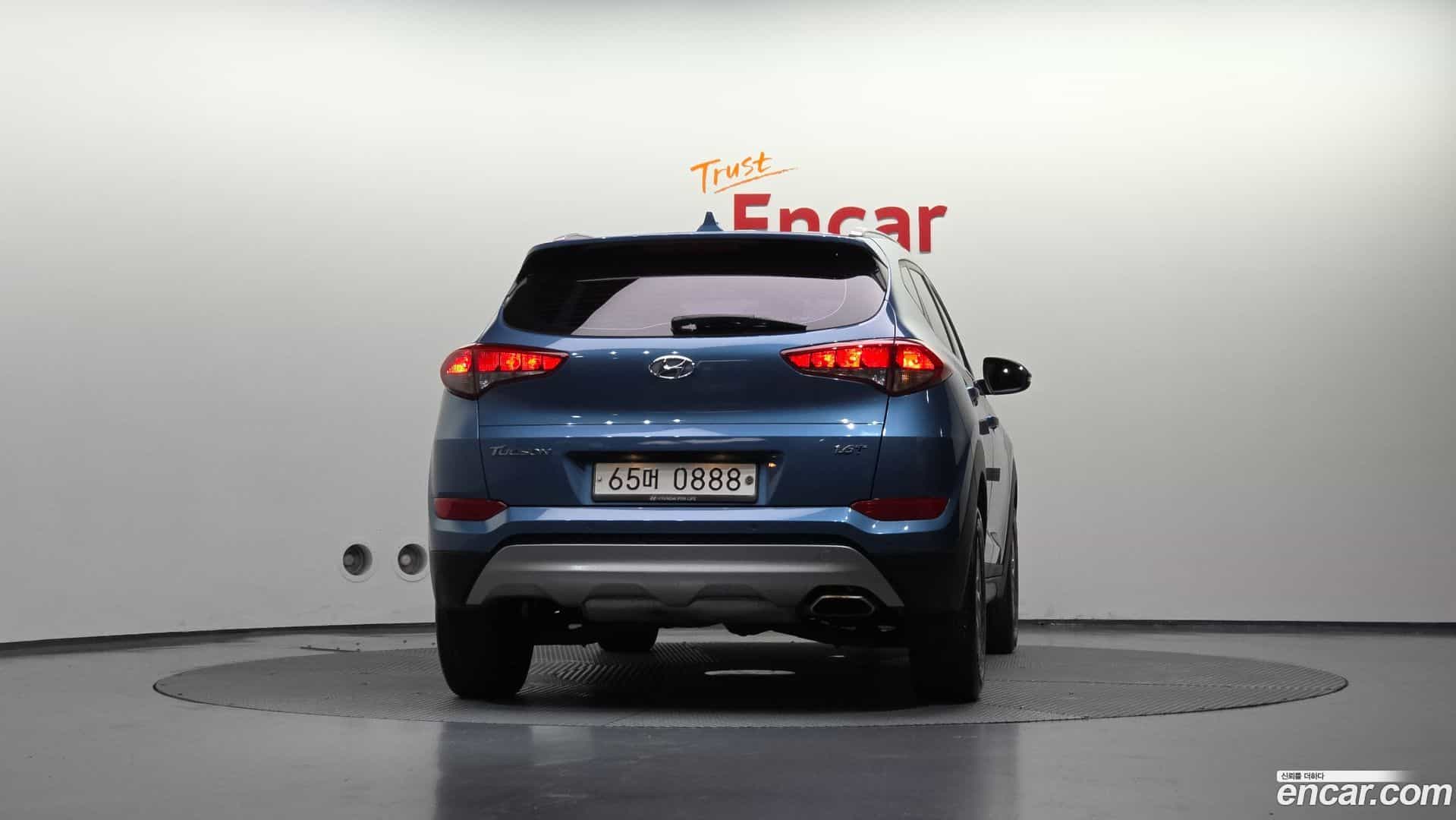 Tucson Hyundai 2016.5-OUTER-004