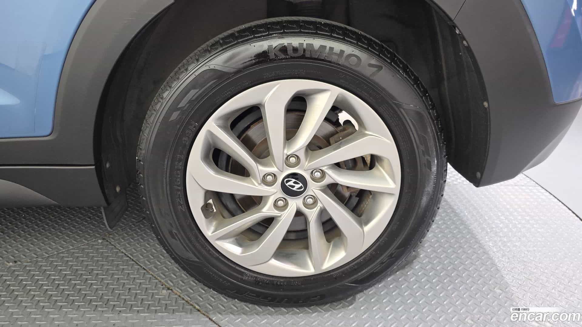 Tucson Hyundai 2016.5-OUTER-031