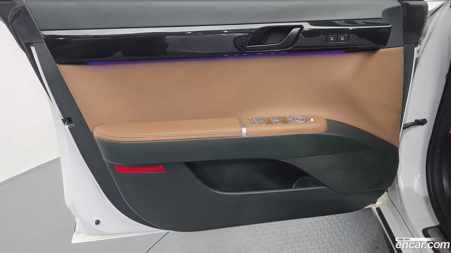 Grandeur Hyundai 2023.4-INNER-034