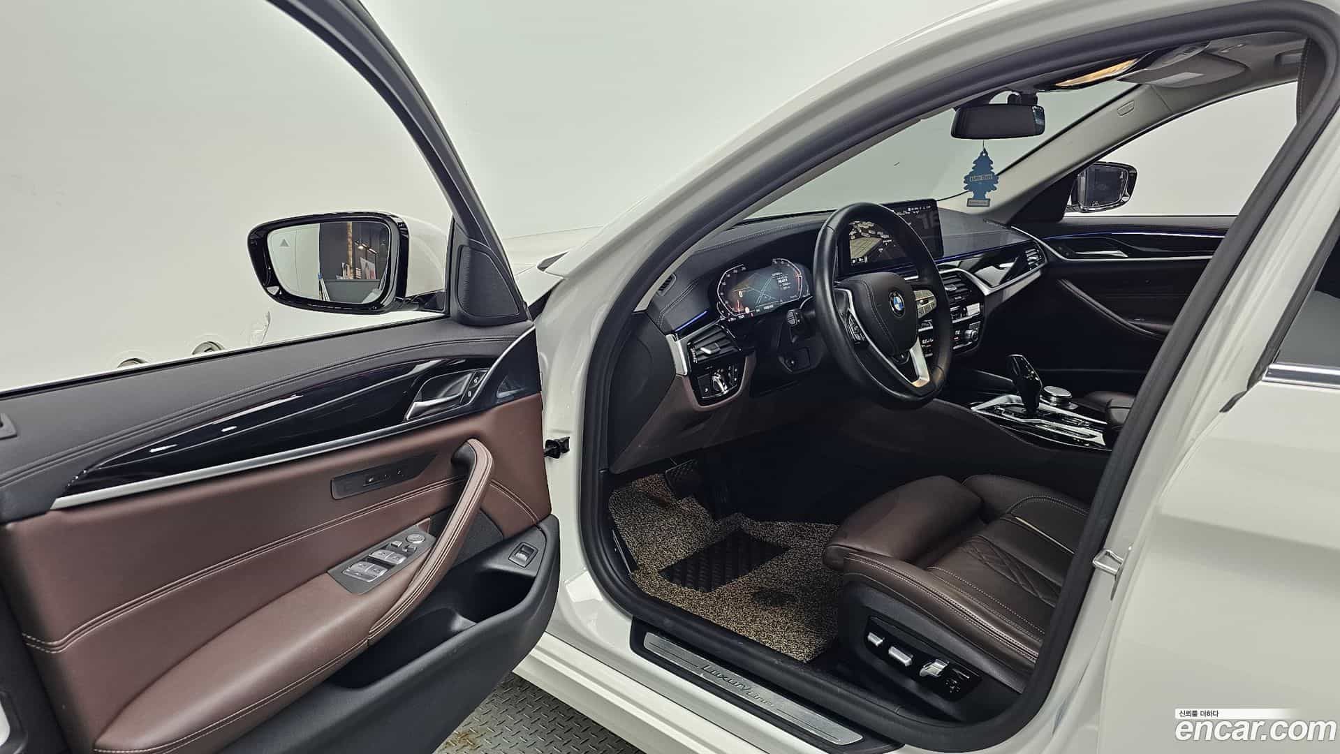 5-Series BMW 2021.5-INNER-010