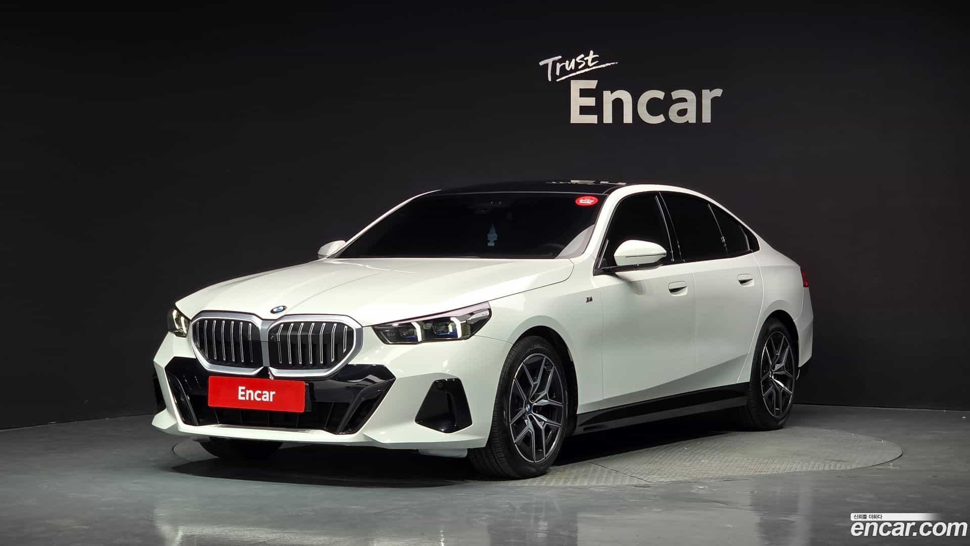 5-Series BMW 2023.10-OUTER-001