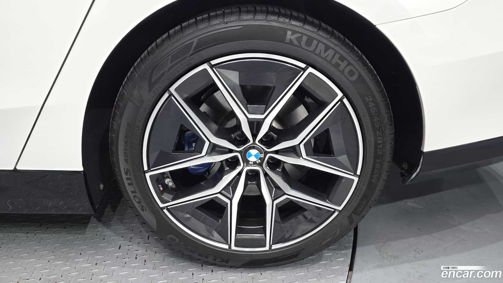 5-Series BMW 2023.10-OUTER-031
