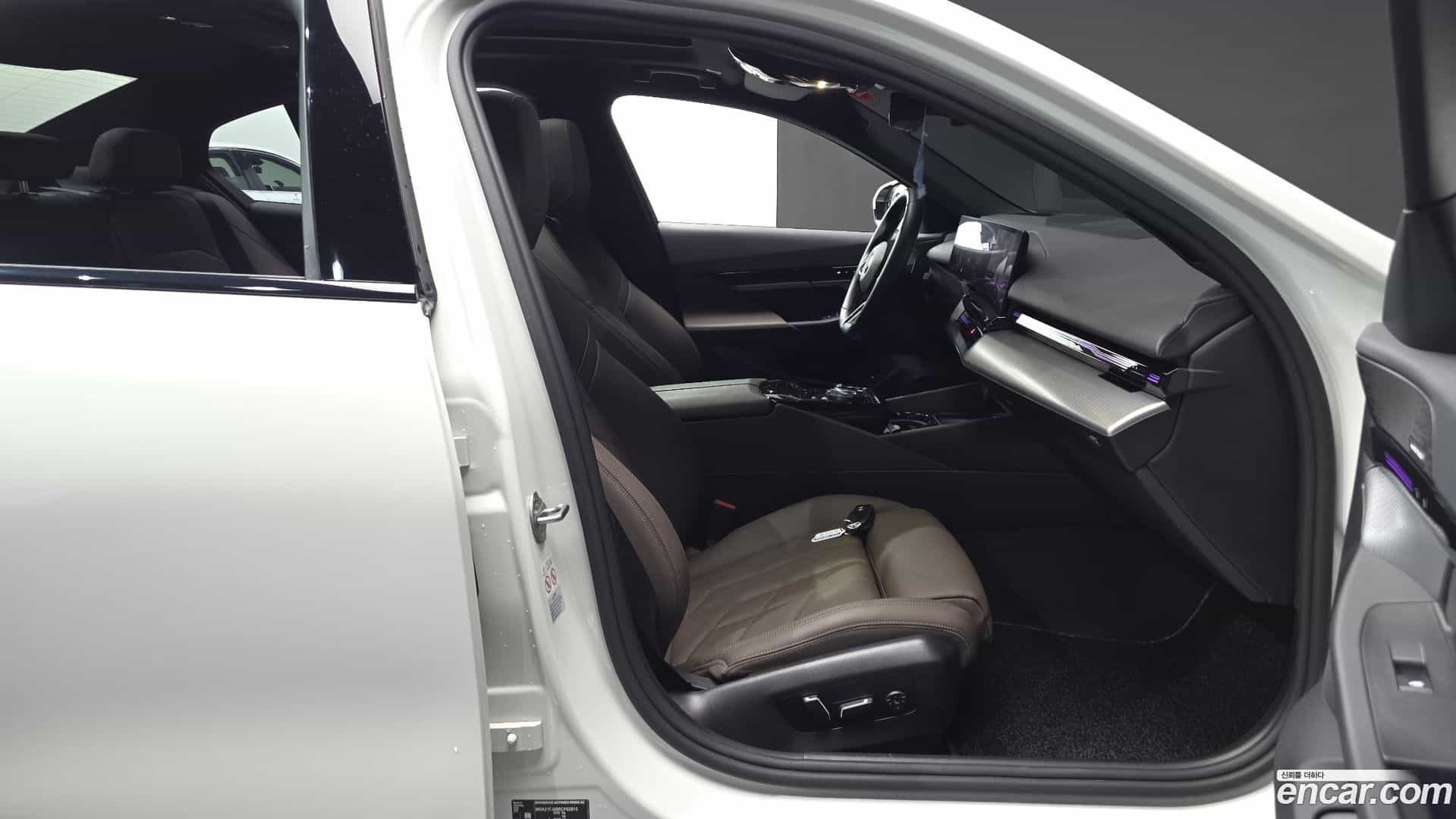 5-Series BMW 2023.10-INNER-036