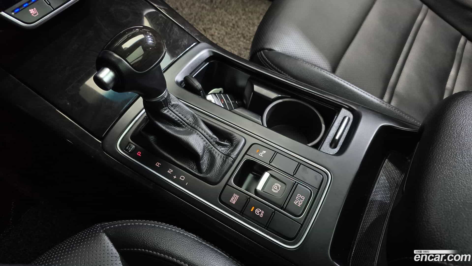 Sorento Kia 2016.0-INNER-009