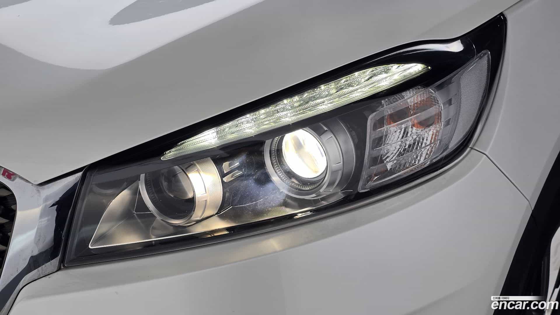 Sorento Kia 2016.0-OUTER-032