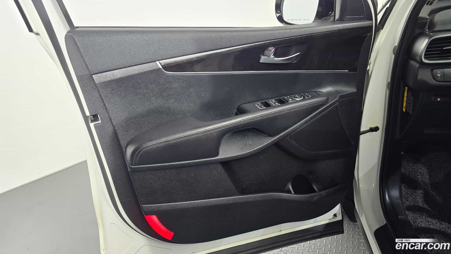 Sorento Kia 2016.0-INNER-034