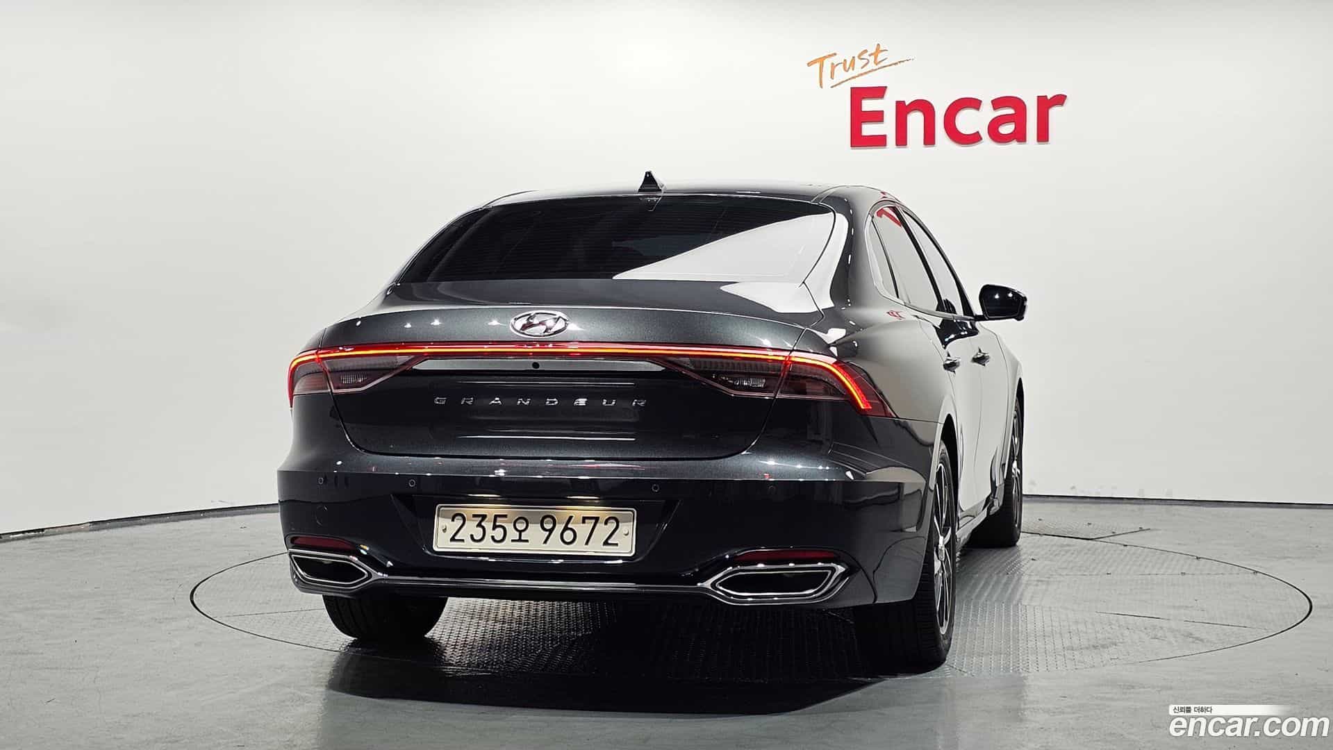 Grandeur Hyundai 2022.1-OUTER-004