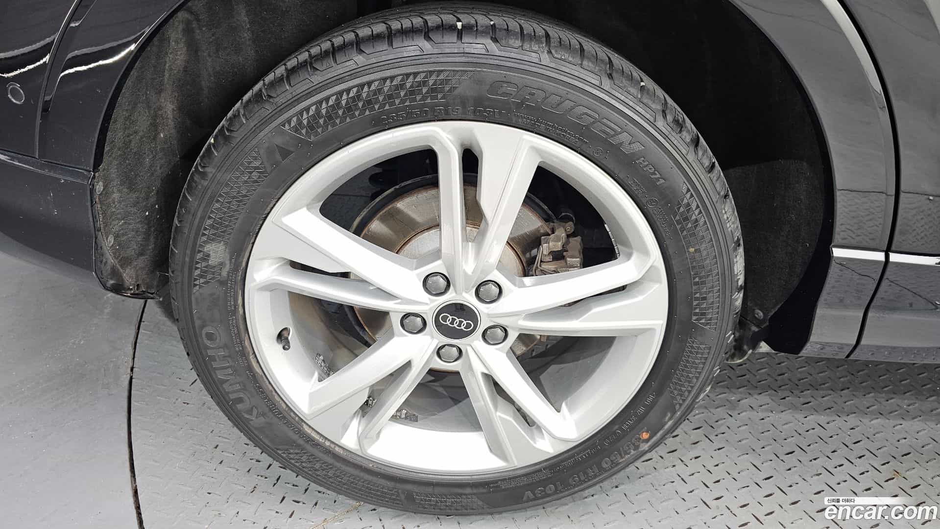 Q3 Audi 2023.1-OUTER-005