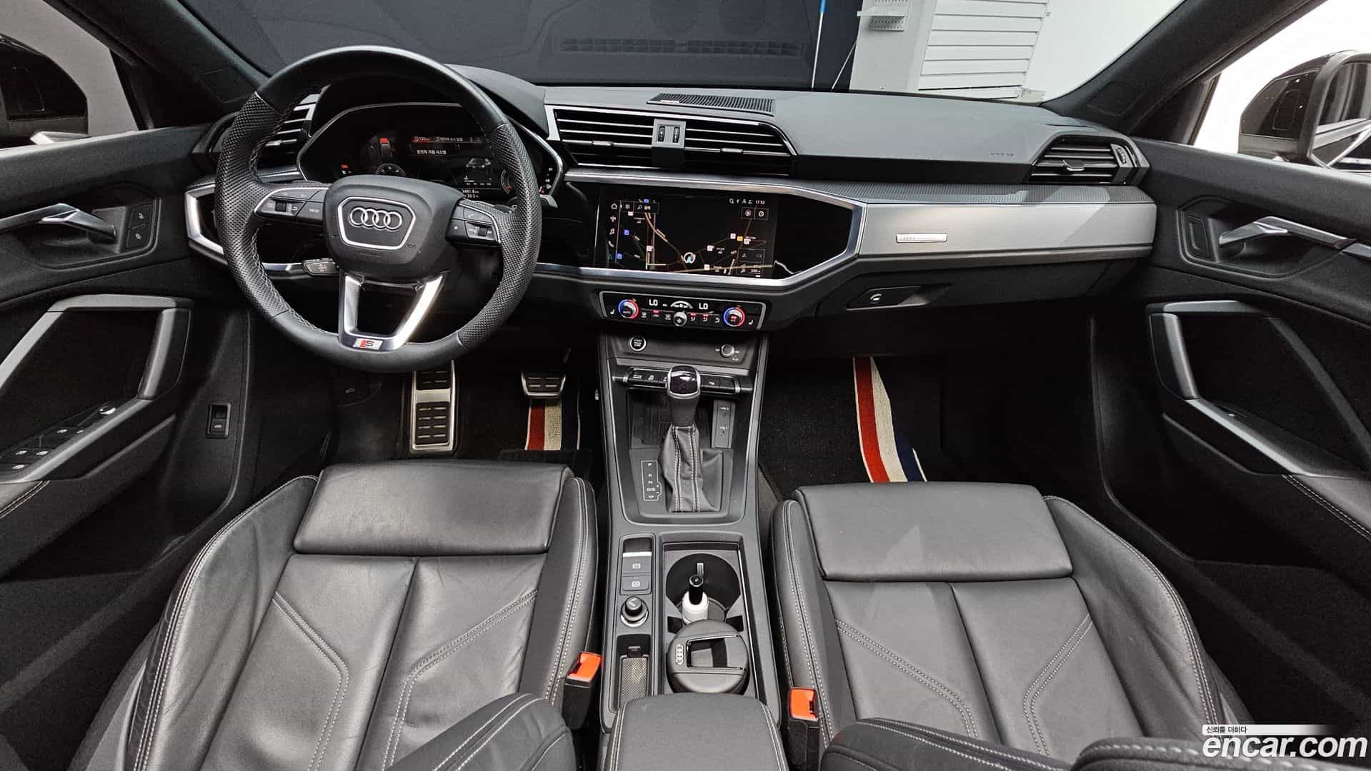Q3 Audi 2023.1-INNER-007
