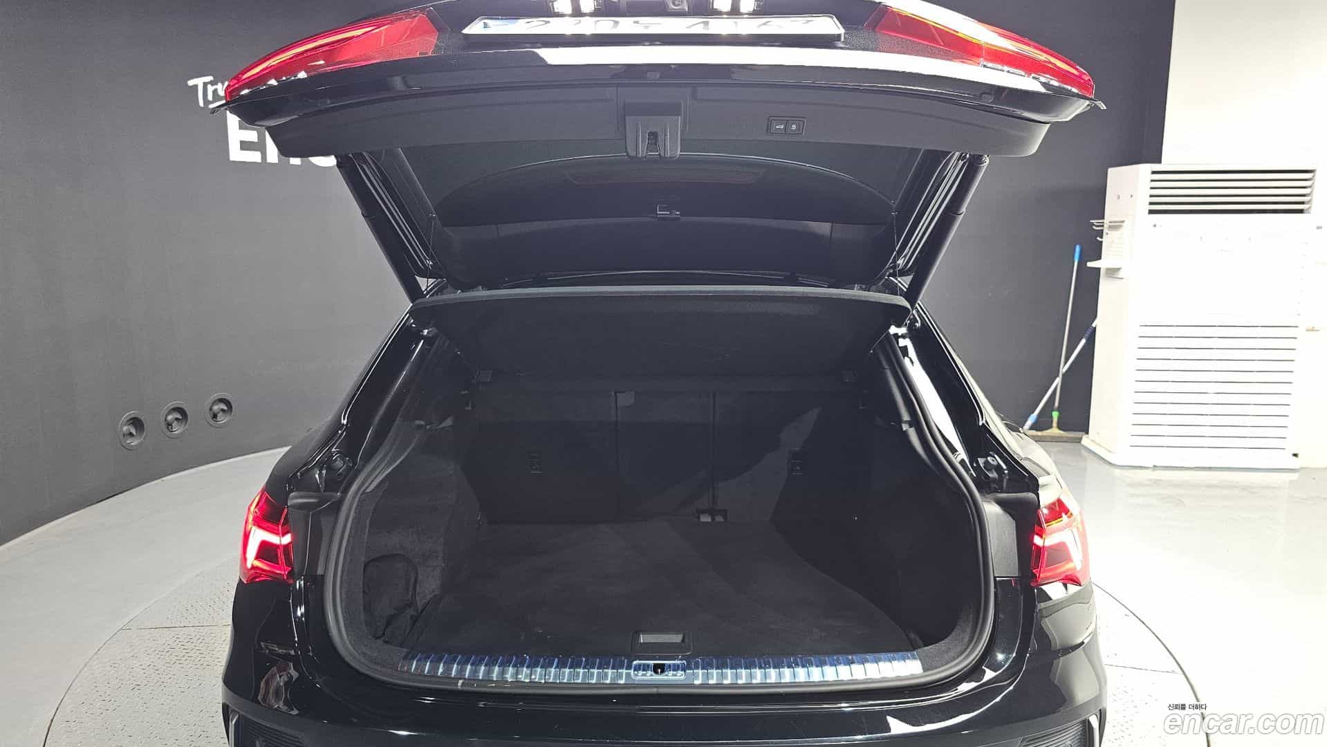 Q3 Audi 2023.1-OPTION-024