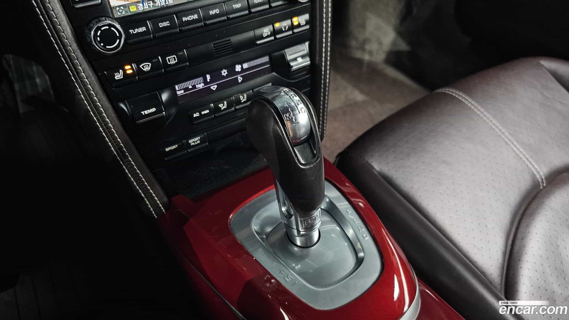 Boxster Porsche 2011.0-INNER-009