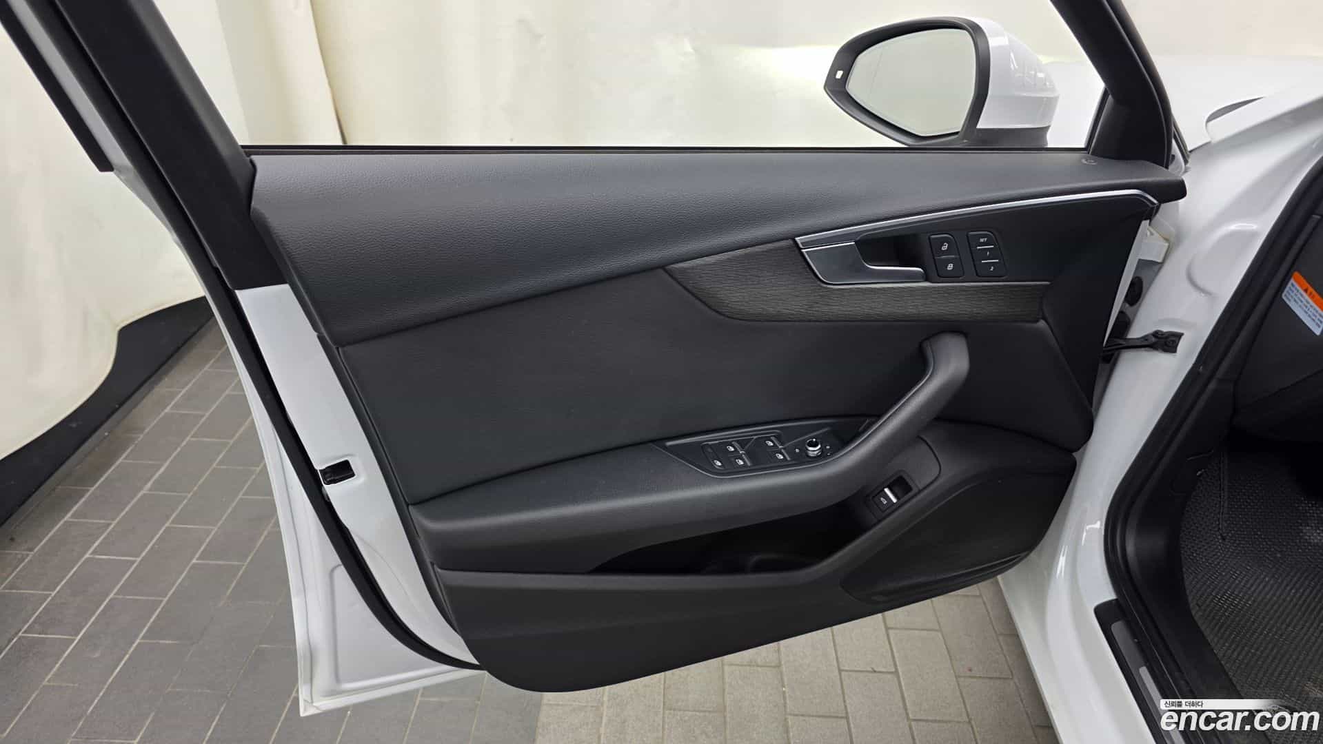 A4 Audi 2019.11-INNER-034
