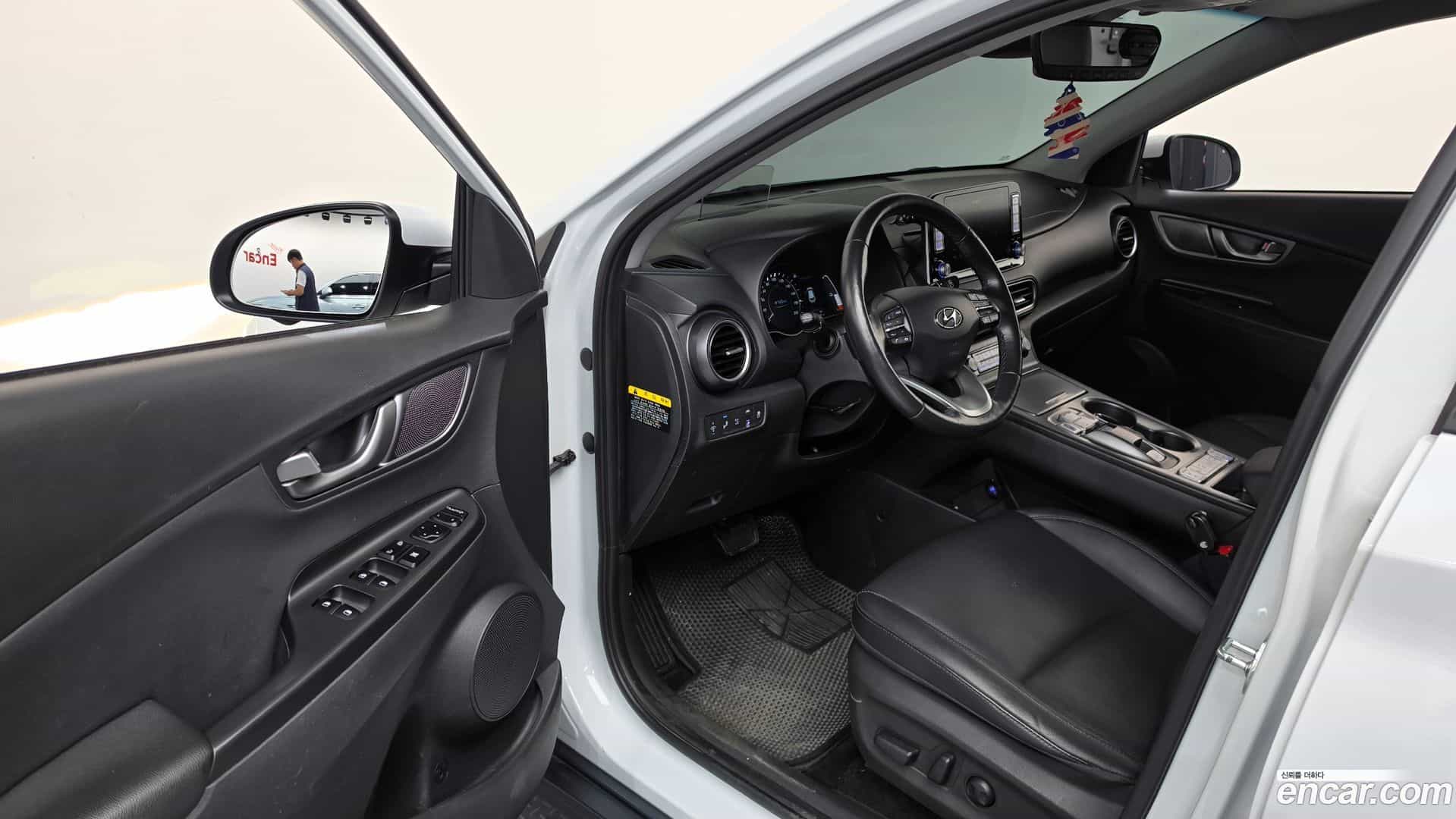 Kona Hyundai 2019.7-INNER-010