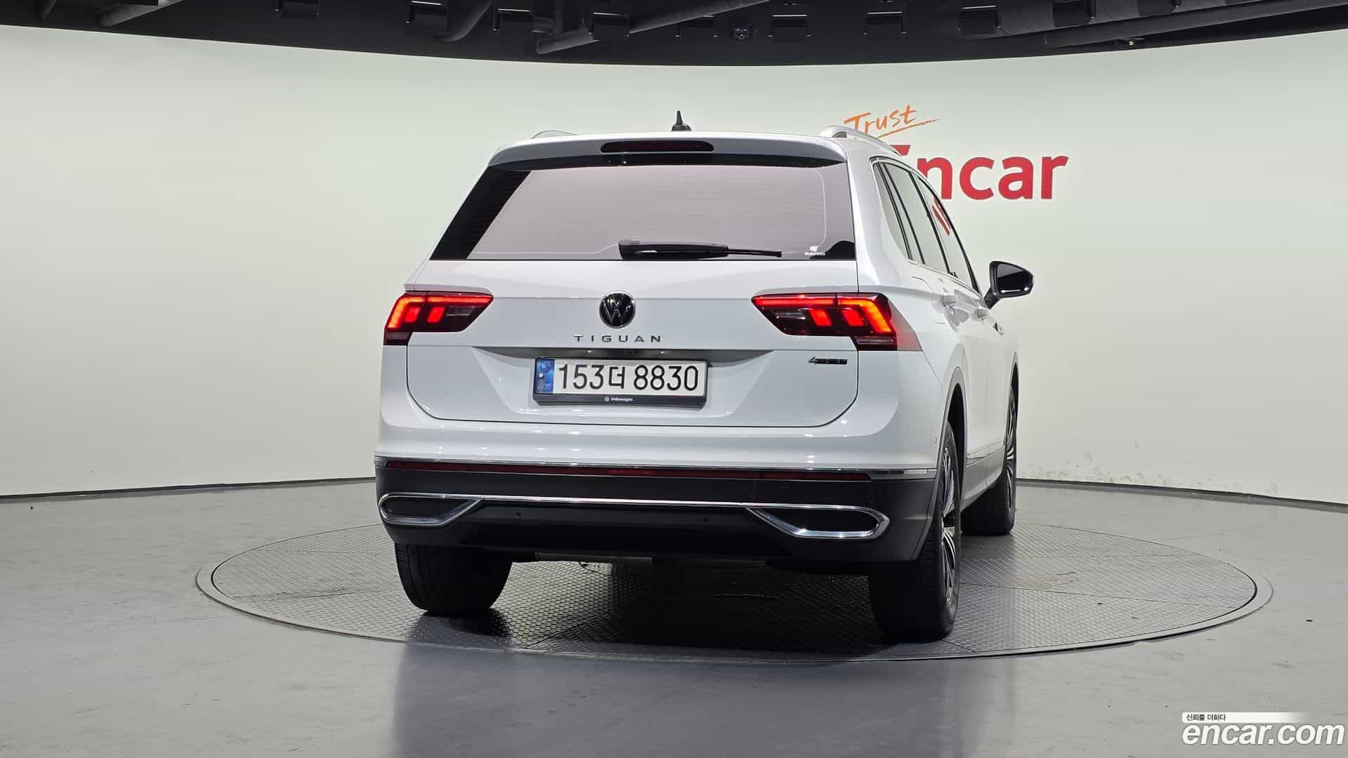 Tiguan Volkswagen 2021.10-OUTER-004