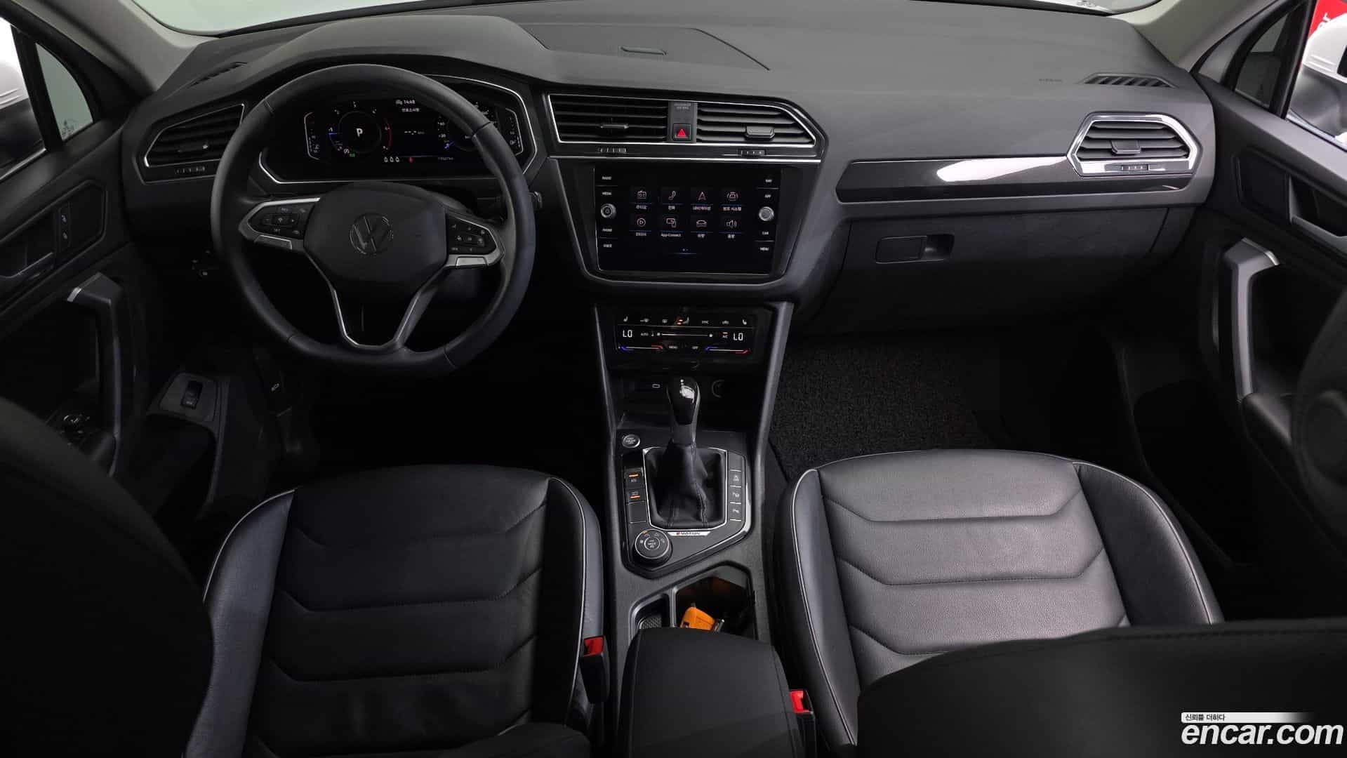 Tiguan Volkswagen 2021.10-INNER-007
