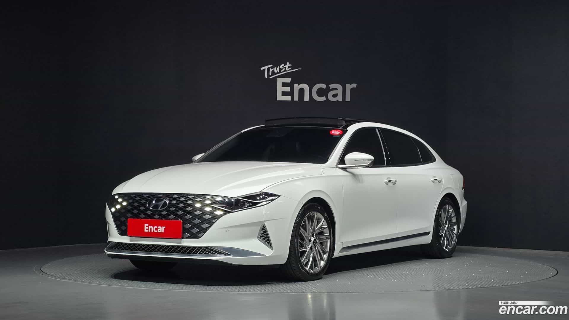 Grandeur Hyundai 2021.2-OUTER-001