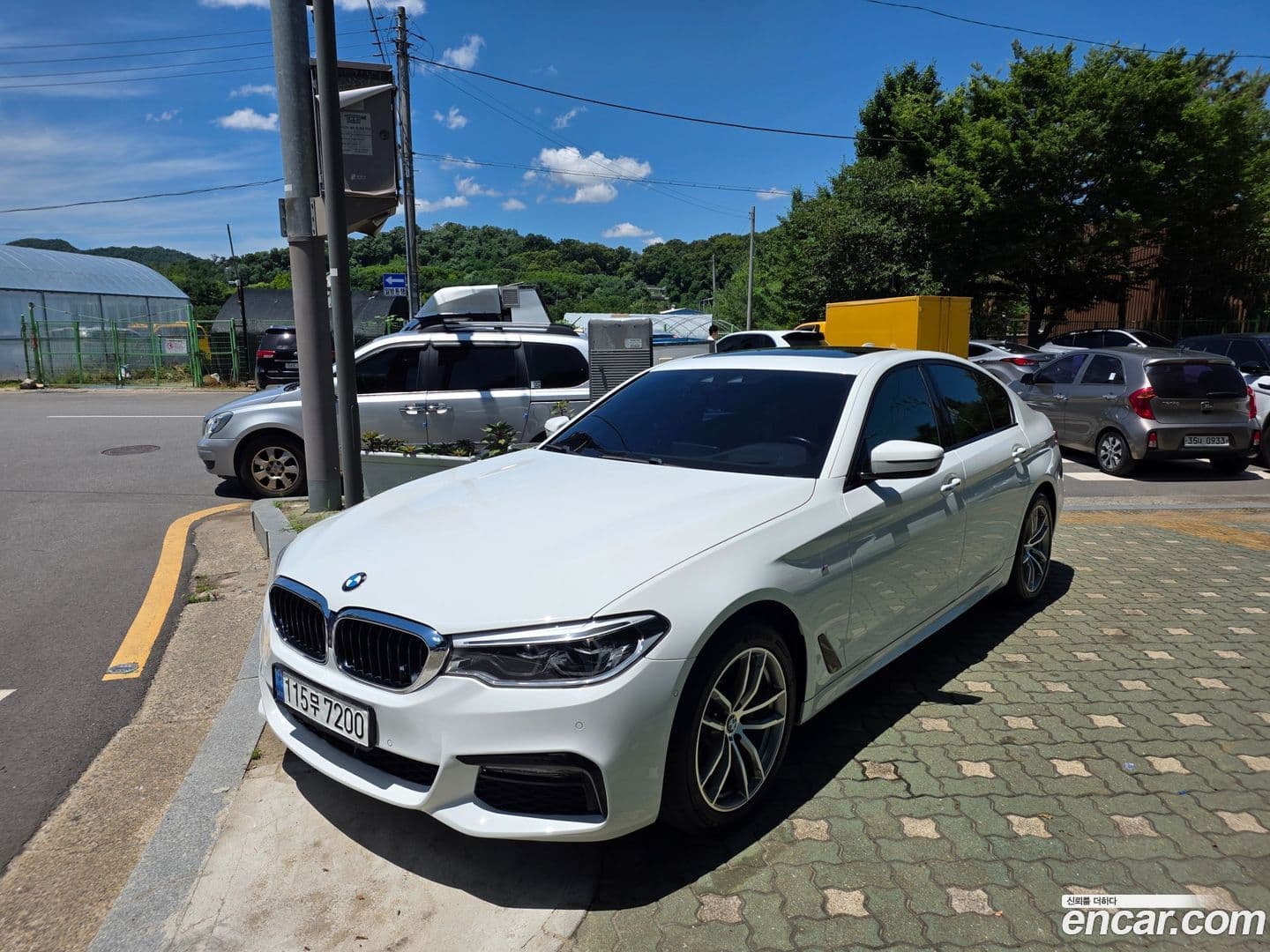 Main__Slider__Photo:5-Series BMW 2017.7-0