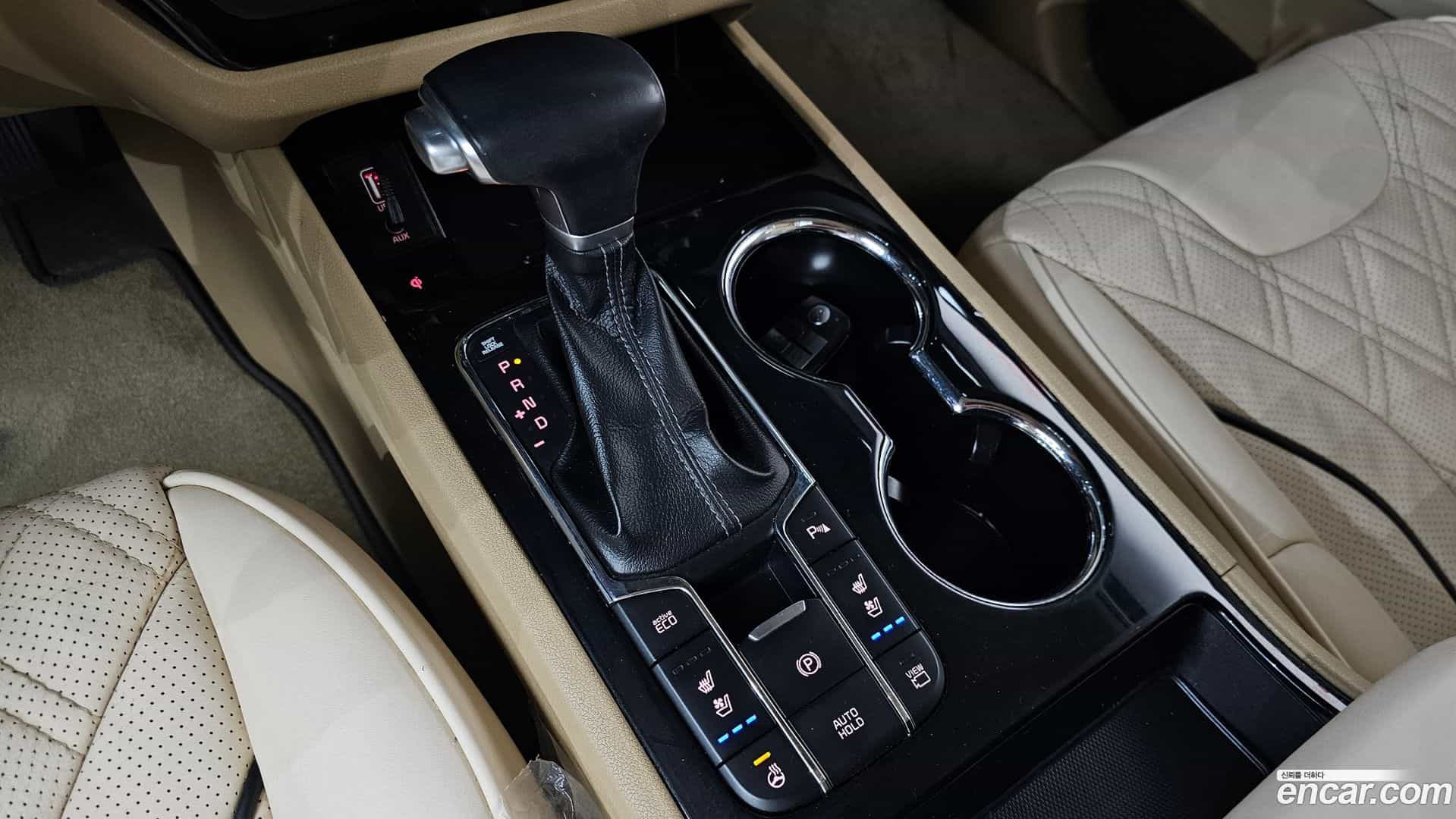 Canival Kia 2019.1-INNER-009