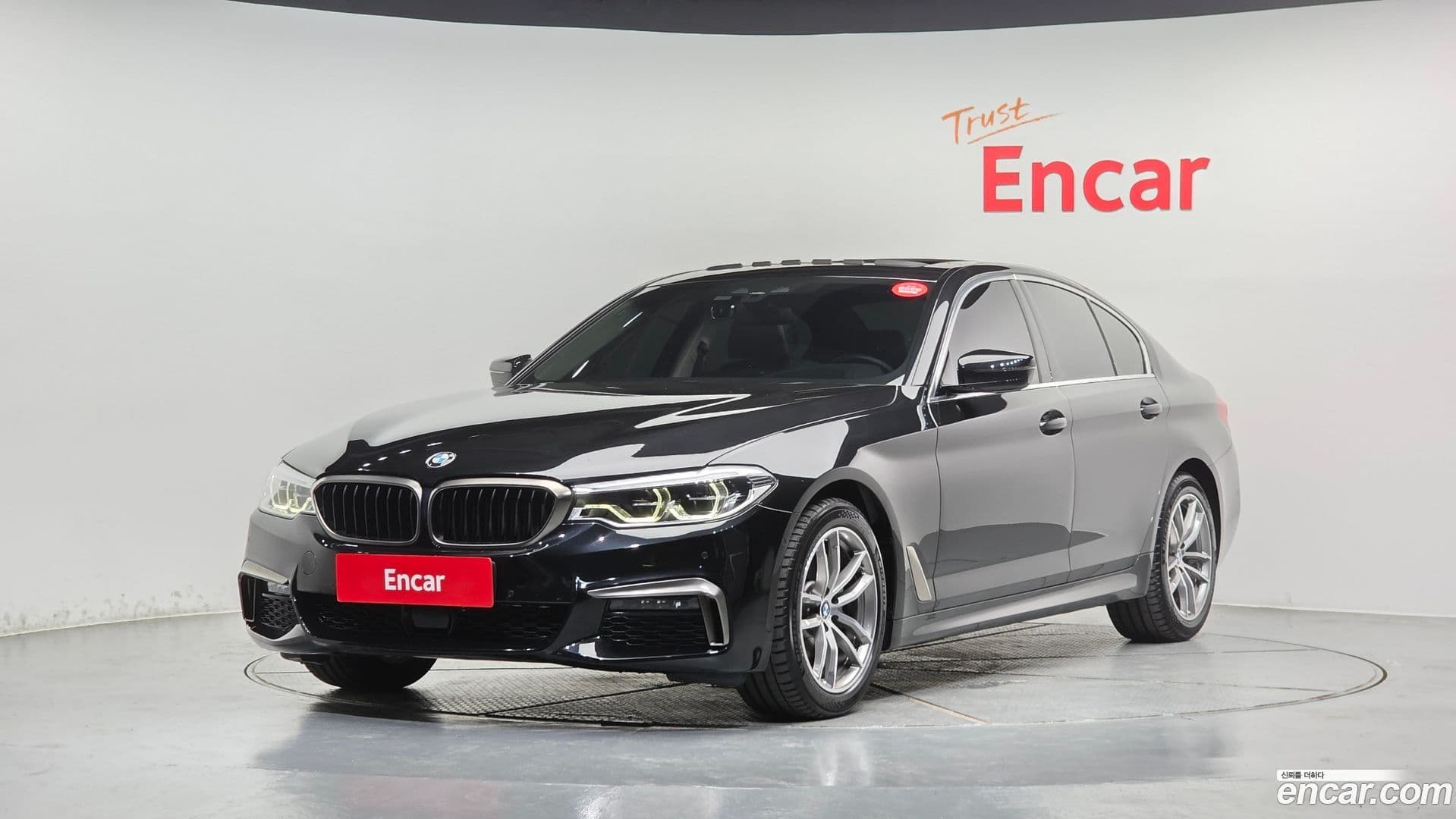 Main__Slider__Photo:5-Series BMW 2019.5-0