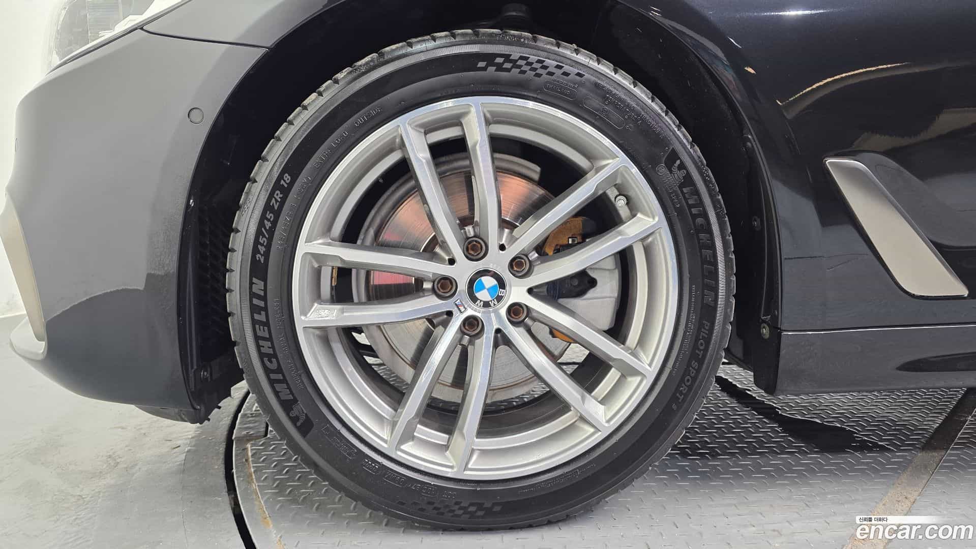5-Series BMW 2019.5-OUTER-005