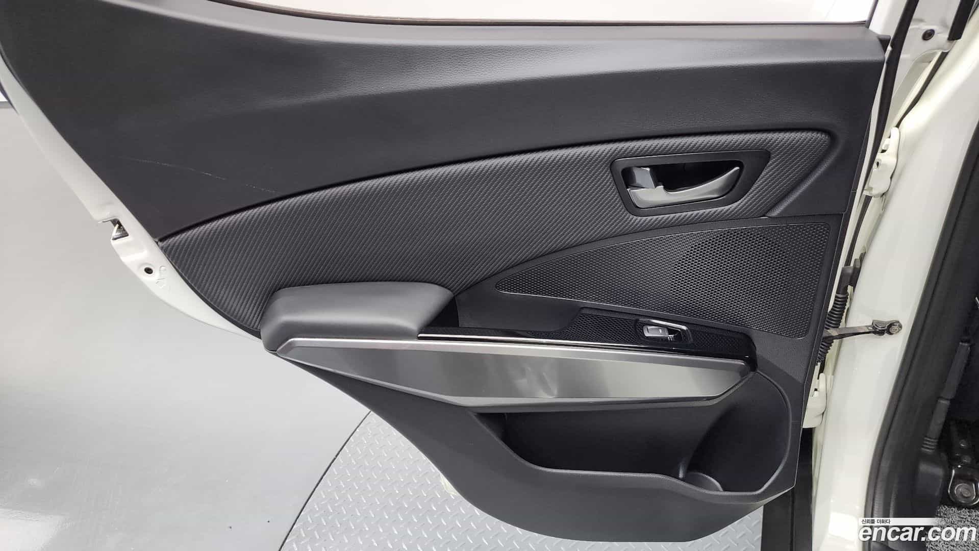 TIBOLI KG Mobility 2021.1-INNER-035