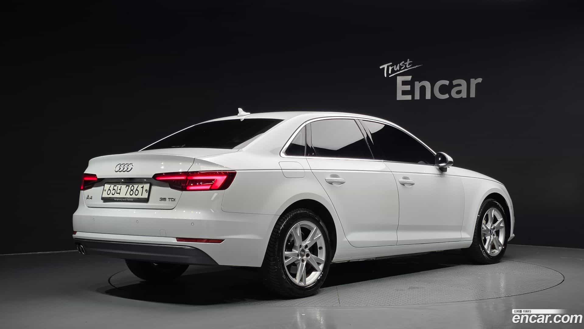A4 Audi 2018.10-OUTER-002