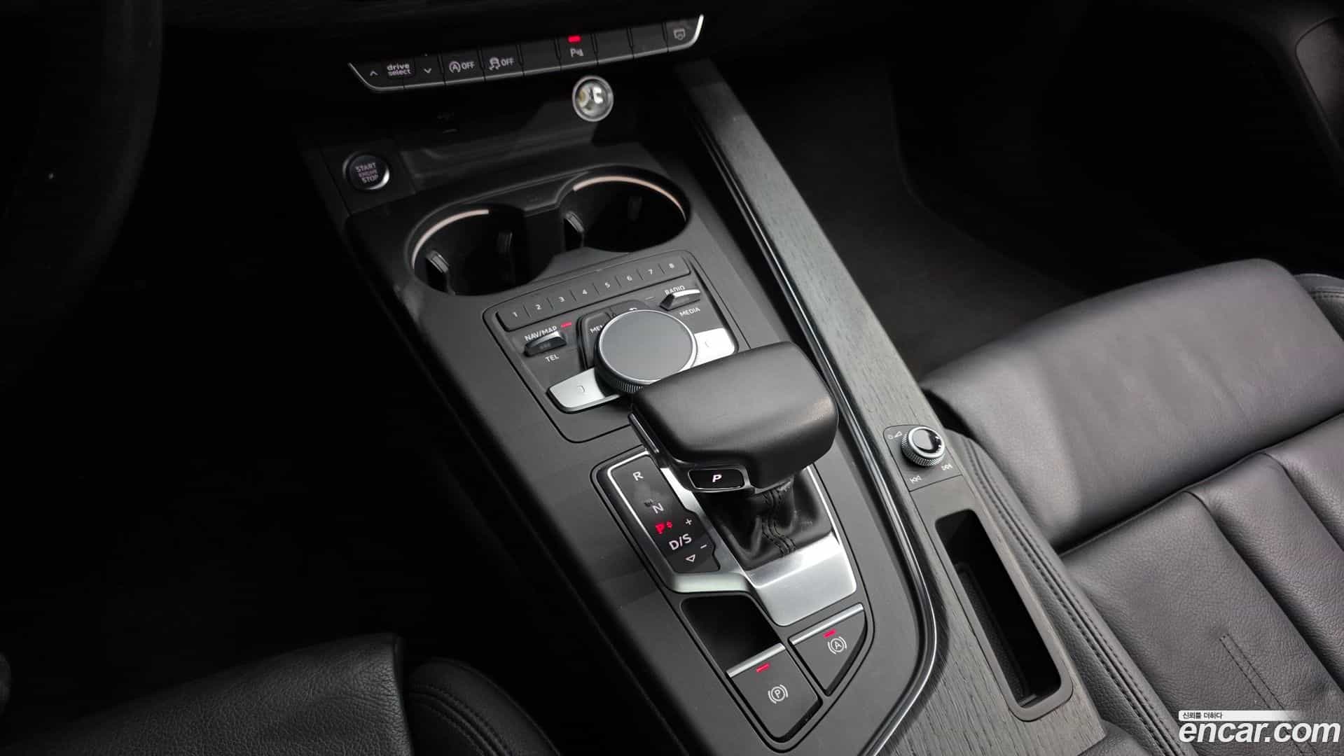 A4 Audi 2018.10-INNER-009