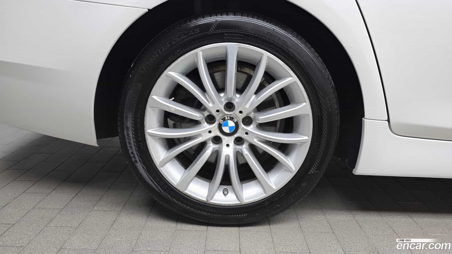 5-Series BMW 2015.4-OUTER-005