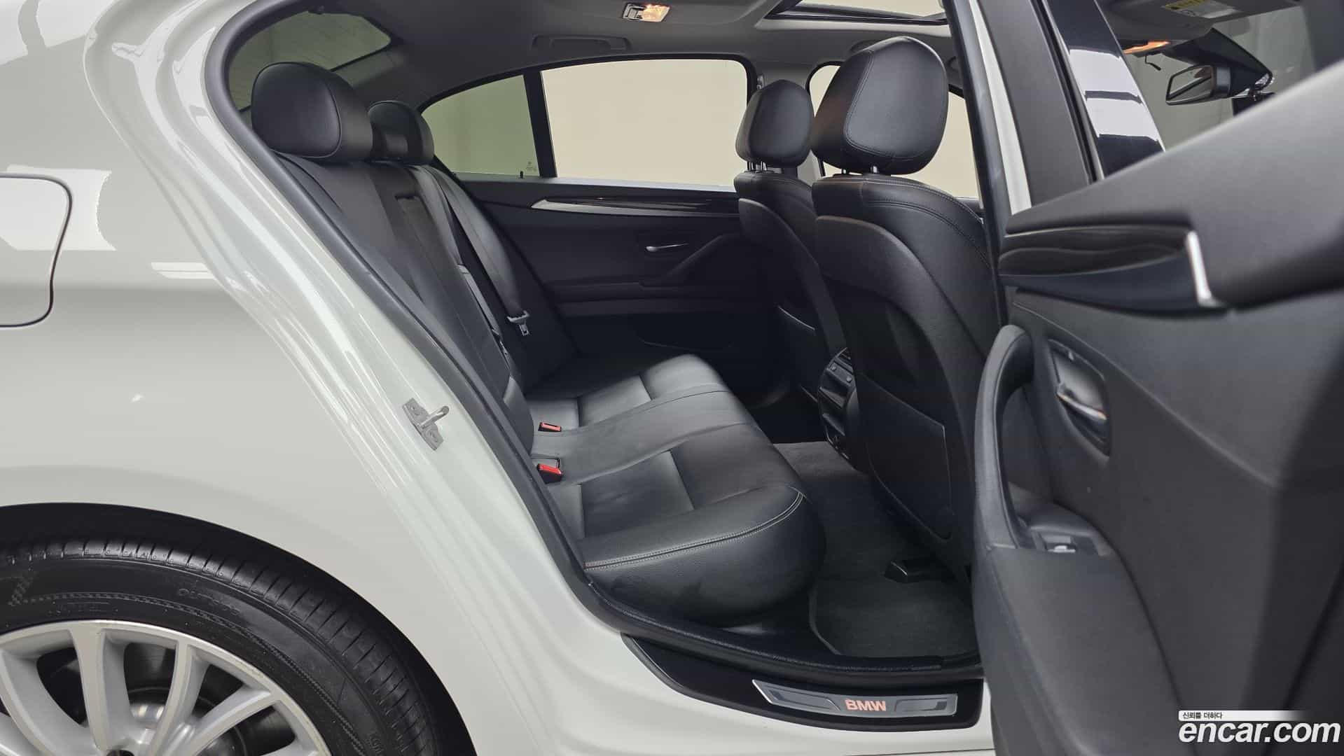 5-Series BMW 2015.4-OPTION-016