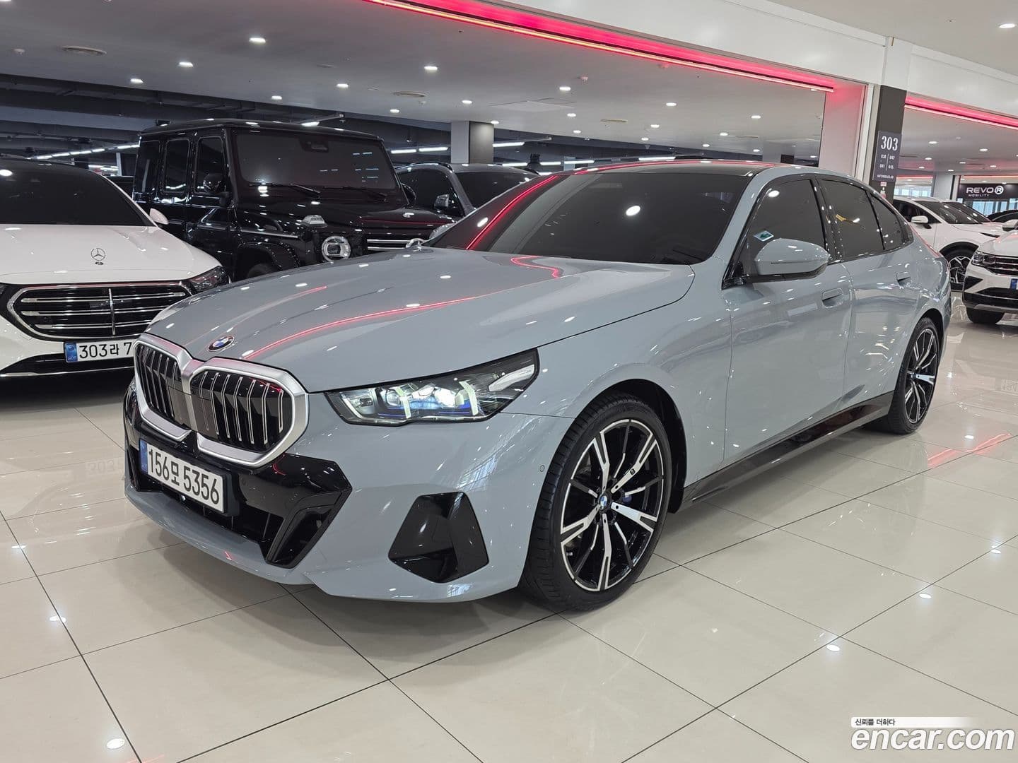 Main__Slider__Photo:5-Series BMW 2025.11-0
